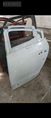 Renault Megane3 sol arka kapı 50 TL