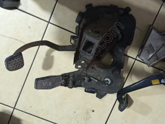 OPEL VECTRA B FREN PEDALI