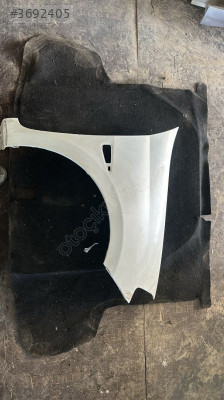 1998-2001 Golf 3 Beyaz Sağ Ön Çamurluk Orijinal Çıkma
