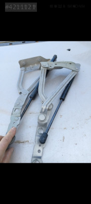 Renault Megane 1 bagaj menteşesi