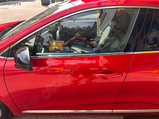 RENAULT CLİO 5 KIRMIZI SOL ÖN KAPI ORJ SÖKME HATASIZ RENKAY