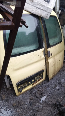 Peugeot partner bagaj kapağı