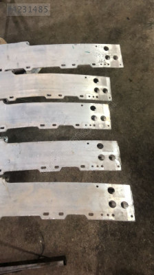 2014-2018 MERCEDES C200 205 KASA ÖN TAMPON DEMİRİ