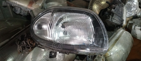 Renault clio 2 sağ ön far