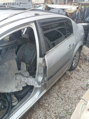 RENAULT MEGANE 2 SOL ARKA KAPI ORJINAL ÇIKMA