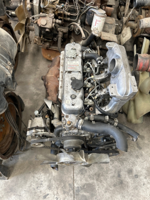 ISUZU NKR2.8 MOTOR PARÇALARI MEVCUTTUR