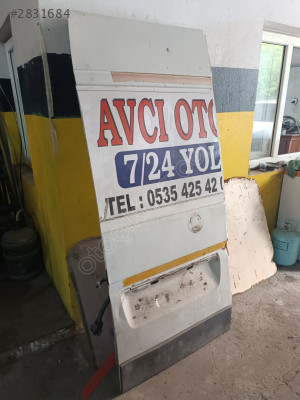 Arka sol sağ kapı dolu