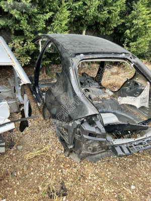 RENAULT LAGUNA 3 SOL ARKA ÇAMURLUK GÜÇMANLAR OTO