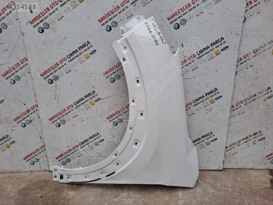 Hyundai Tucson sol ön çamurluk (az hasarlı)