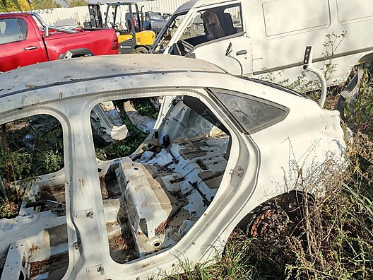 FORD FOCUS 3.5 (KESME) TAVAN ARKA ŞASİ ÇAMURLUK