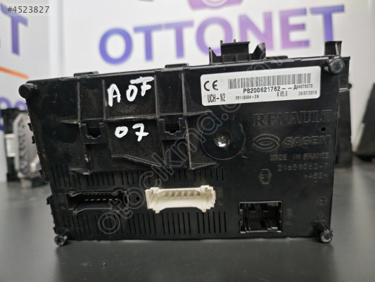 8200621762-A RENUALT CLIO N2 UCH BEYNİ..A07