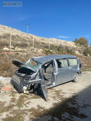 VOLKSWAGEN TRANSPORTER T5 2.5TDİ AXD KODLU MOTOR