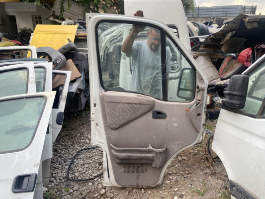 RENAULT MASTER SOL ÖN KAPI KİLİDİ 1998-2005 MODEL