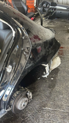 MERCEDES C200 W205 SOL ARKA ÇAMURLUK