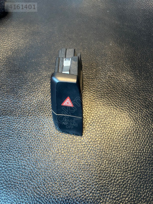 4 Lü Flaşör Düğmesi A4 8K1941509A