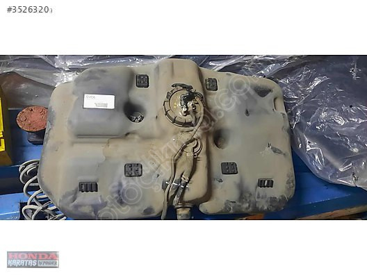 HONDA CİVİC FN2 BENZİN DEPOSU