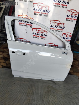Renault clio 5 sağ ön kapı