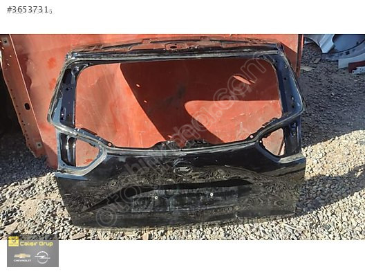 Opel Crossland Çıkma Bagaj Kapağı