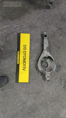 2015-2018 FORD KUGA SOL ARKA TABLA