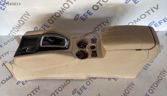 nissan x-trail t32 2018 orta/ara konsol (son fiyat)