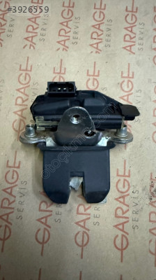 SKODA FABİA BAGAJ KİLİDİ  5J0827501B