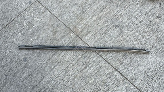 MERCEDES GLB X247 ÖN SOL KAPI NİKELAJI A247727310