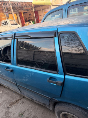 Fiat uno sol arka kelebek camı