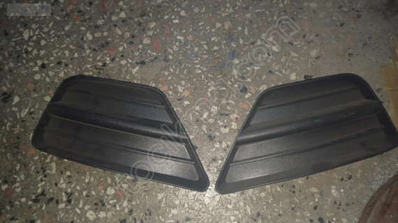 2002-2005 Ford Focus ön tampon panjuru sağ sol (yeni)