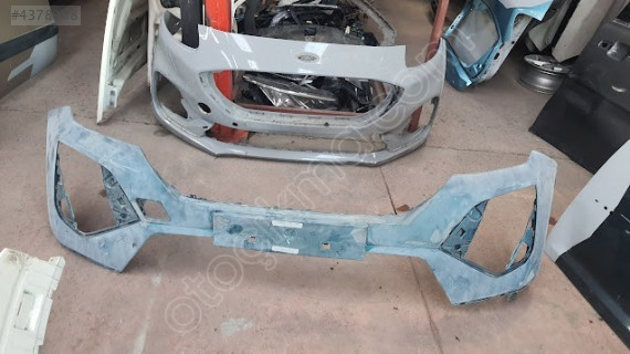 2023 2024 Peugeot 2008 ön tampon