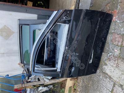 renault clio üç çıkma sağ ön kapı