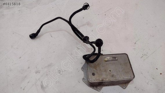 PORSCHE PANAMERA 971 2.9 E-HYBRID MOTOR YAĞ SOĞUTUCU 06M117015N