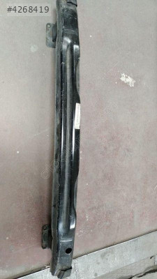 AUDI Q3 2012 2016 ARKA TAMPON DEMİRİ 8U0807309