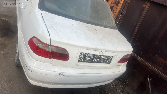 Fiat albea bagaj kapağı dolu hatasız