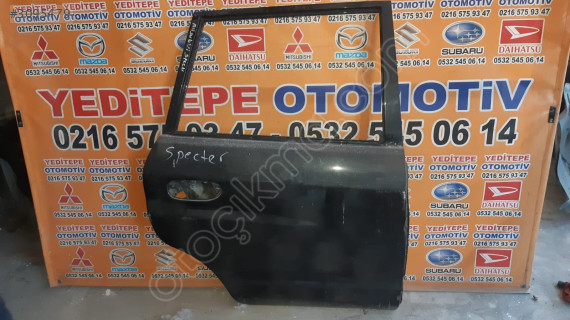 mitsubishi space sağ arka kapı