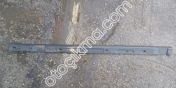 2005-2011 Ford Focus sağ marşpiyel kaplaması