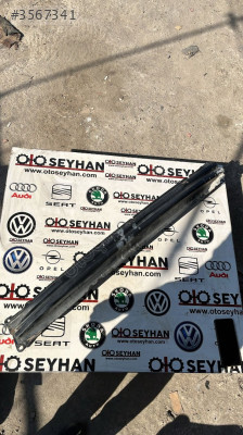 Golf 6 arka tampon demiri