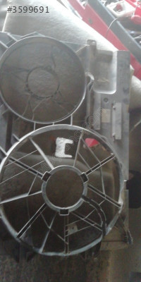 VW Passat B7 ve Transporter Çıkma Fan Davlumbazı - 7H0121207F