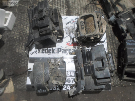 MAZDA B2500 1997 PİKAP KALORİFER KUTUSU ÇIKMA ORJİNAL