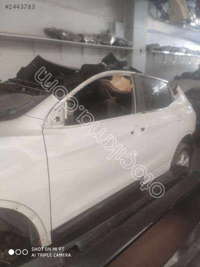 Nissan Qashqai J11 Sol Ön Çamurluk - MİL OTOMOTİV Parça