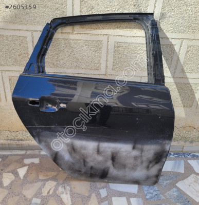 Opel Astra J Sağ Arka Kapı Siyah