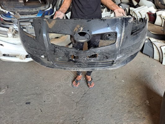 Toyotta yaris ön tampon