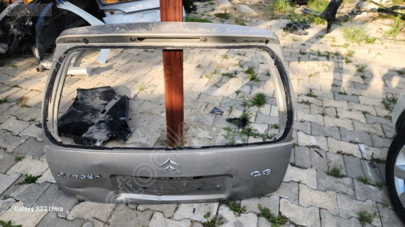 Citroen C3 bagaj kapağı çıkma orjinal