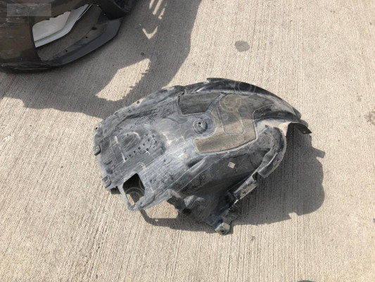 BMW X5 F15 SAĞ ÖN DAVLUMBAZ 7290854
