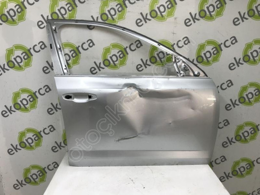 SKODA OCTAVİA 2013 2019 SAĞ ÖN KAPI 5E0831052