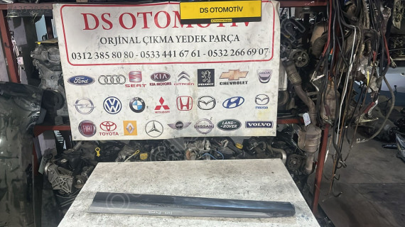 2021-2023 FORD PUMA SOL ÖN KAPI BANDI