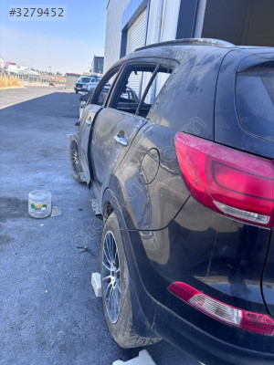 2012-2015 Kia Sportage sol arka çamurluk