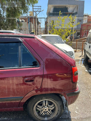 SKODA FELİCİA GLX 1.3 1998 SOL ARKA ÇAMURLUK ÇEYREK