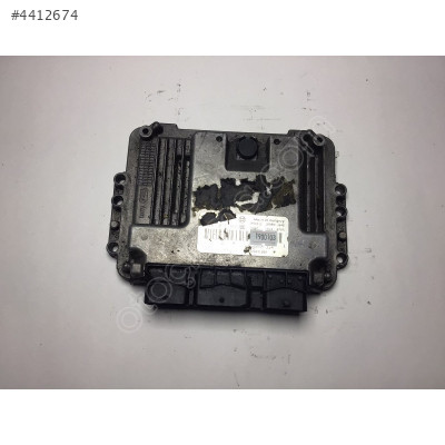 Renault Scenic 1.9 Motor Beyni 0281013366 8200601334 8200631560