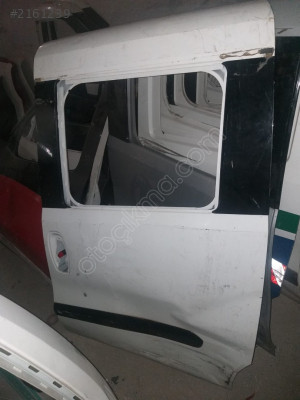 DOBLO 3 VE 4 SOL SÜRGÜLÜ KAPI (ELEKTRİKLİ) ORJİNAL ÇIKMA