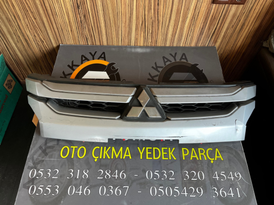 Mitsubishi L200 ön Panjur Orjinal Çıkma (19-24)